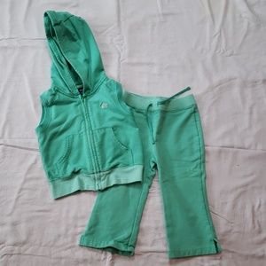 Hoodie vest outfit
